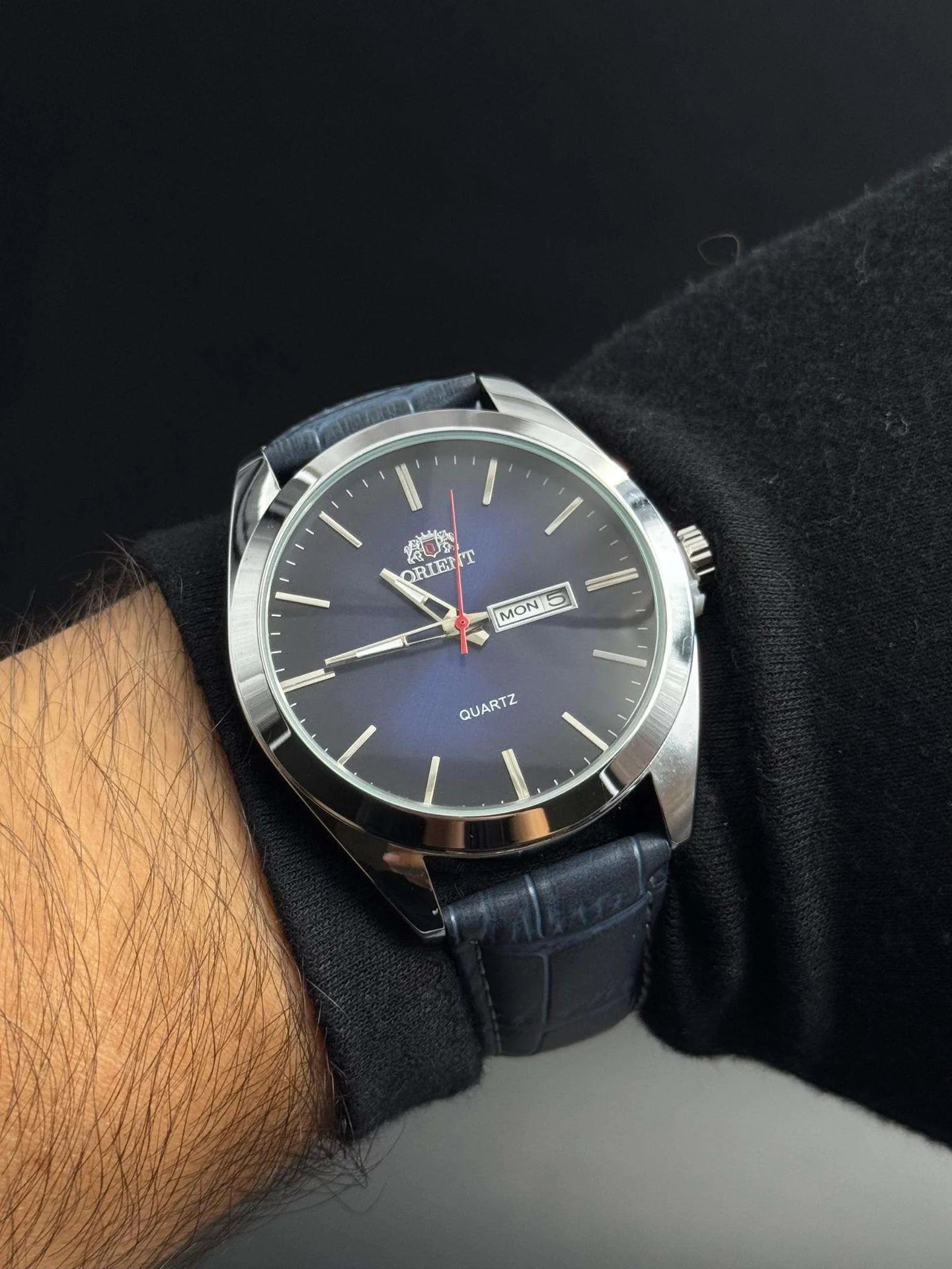 Reloj Cuero Azul con Esfera Azul y Calendario | Estilo Luxury Moderno Elegante