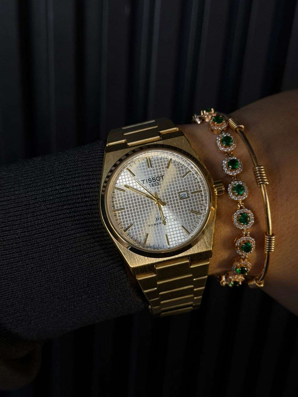 Reloj Metálico Dorado con Esfera Plateada | Estilo Luxury Elegante Premium