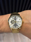 Reloj Análogo Dorado con Esfera Plateada | Estilo Luxury Elegante
