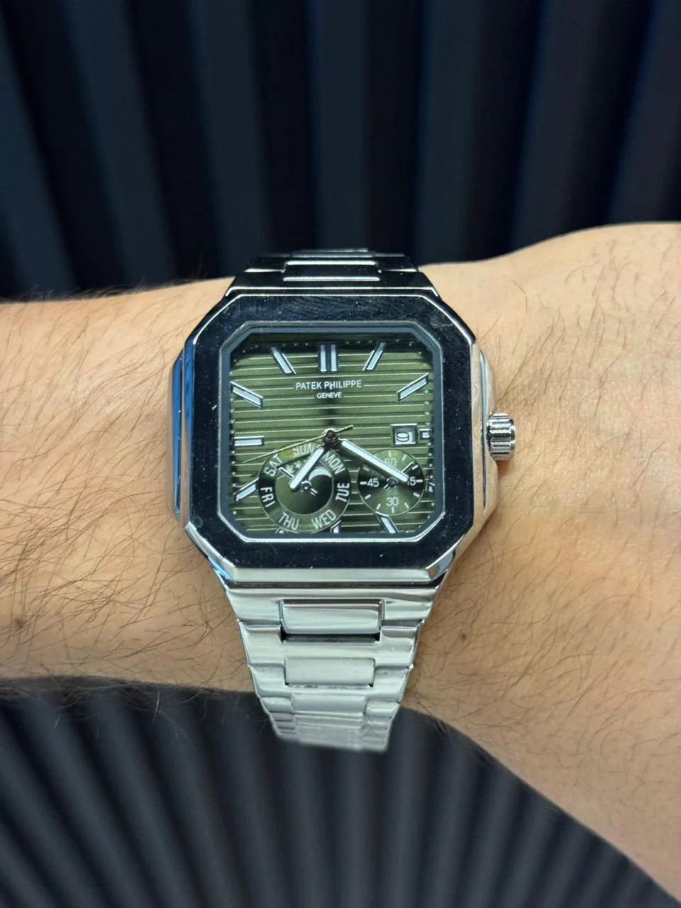 Reloj Ptk Semi Automático Plateado con Tablero Verde | Luxury Premium Executive