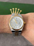 Reloj Bicolor Dorado con Esfera Plateada Estilo Árabe | Elegancia Premium