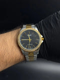 Reloj Bicolor Dorado con Esfera Negra y Detalle Diamond | Estilo Luxury Ejecutivo Premium