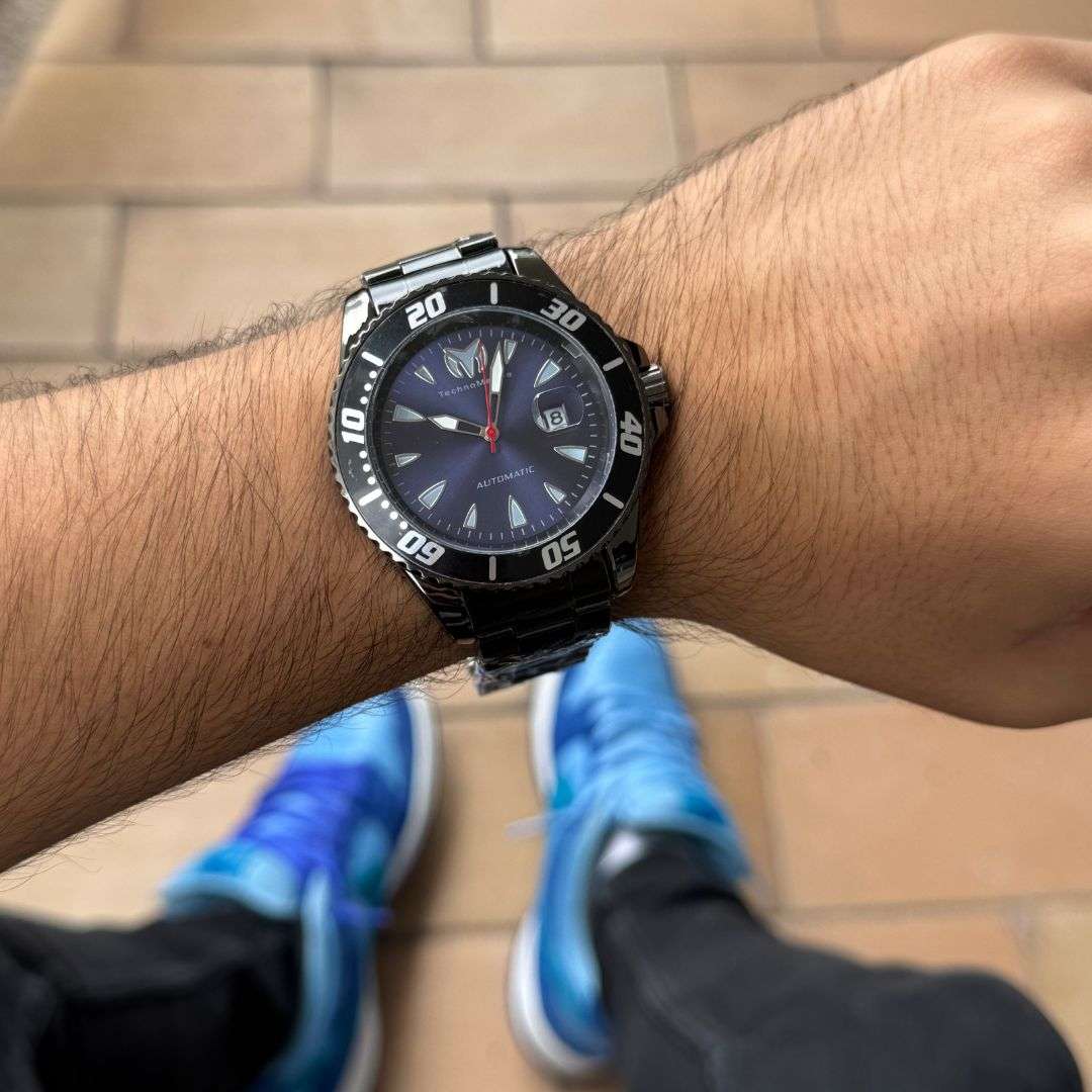 Reloj Tchmrn Metal Negro con Esfera Azul | Luxury Deportivo en Acero con Calendario