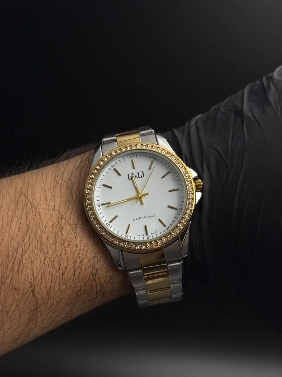 Reloj Bicolor Dorado con Esfera Blanca y Detalle Diamond | Estilo Luxury Elegante Premium