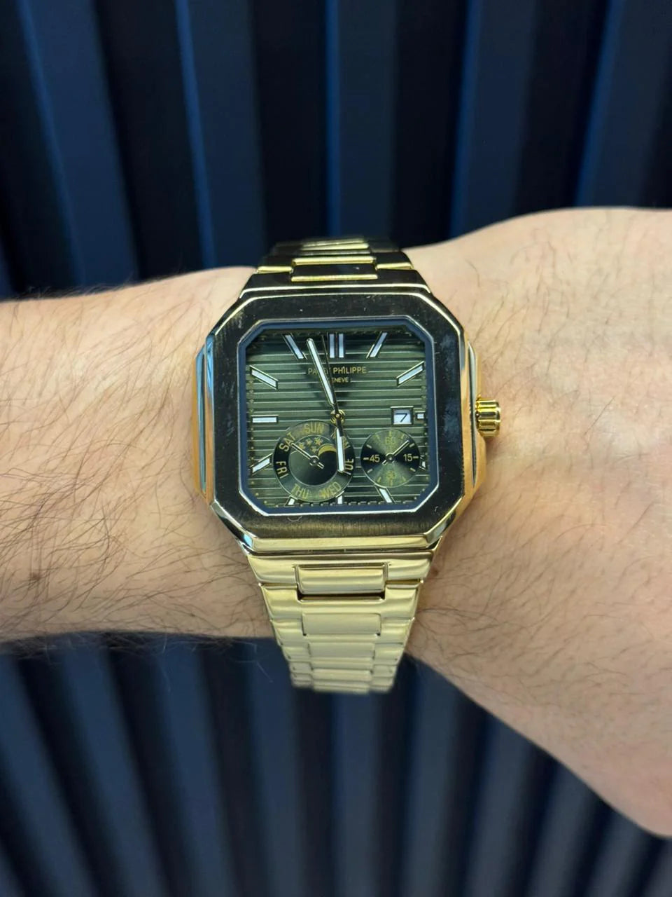 Reloj Ptk Semi Automático Dorado con Tablero Verde | Luxury Premium Automático Elegante