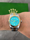 Reloj Bicolor Dorado con Esfera Azul Claro | Estilo Elegante Moderno Premium