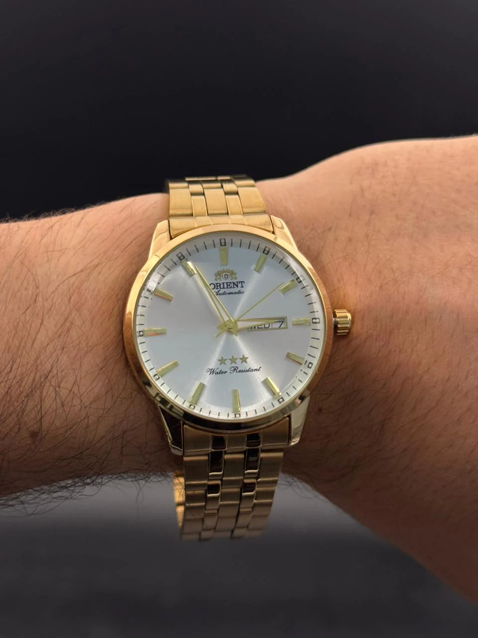 Reloj Dorado con Esfera Plateada | Estilo Luxury Elegante y Sofisticado