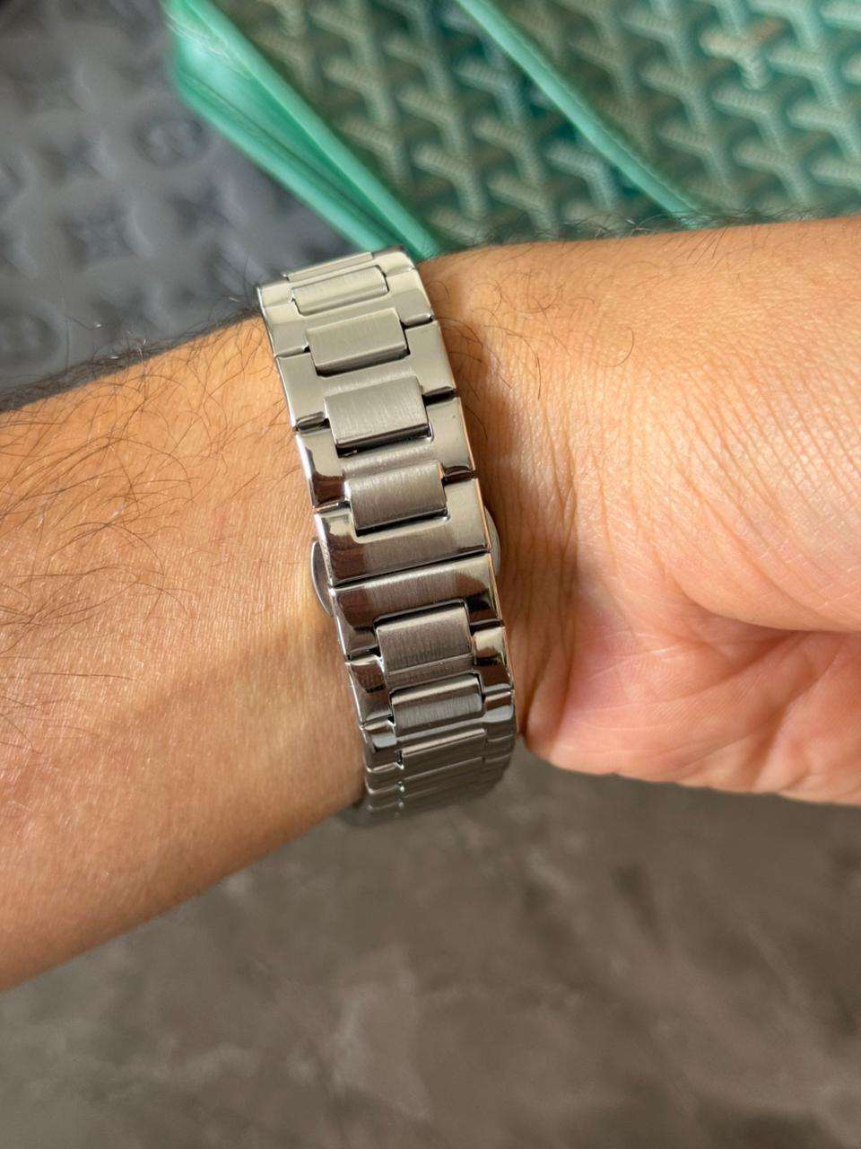 Reloj Ptk Funcional Plateado con Tablero Gris Negro | Luxury Deportivo Premium