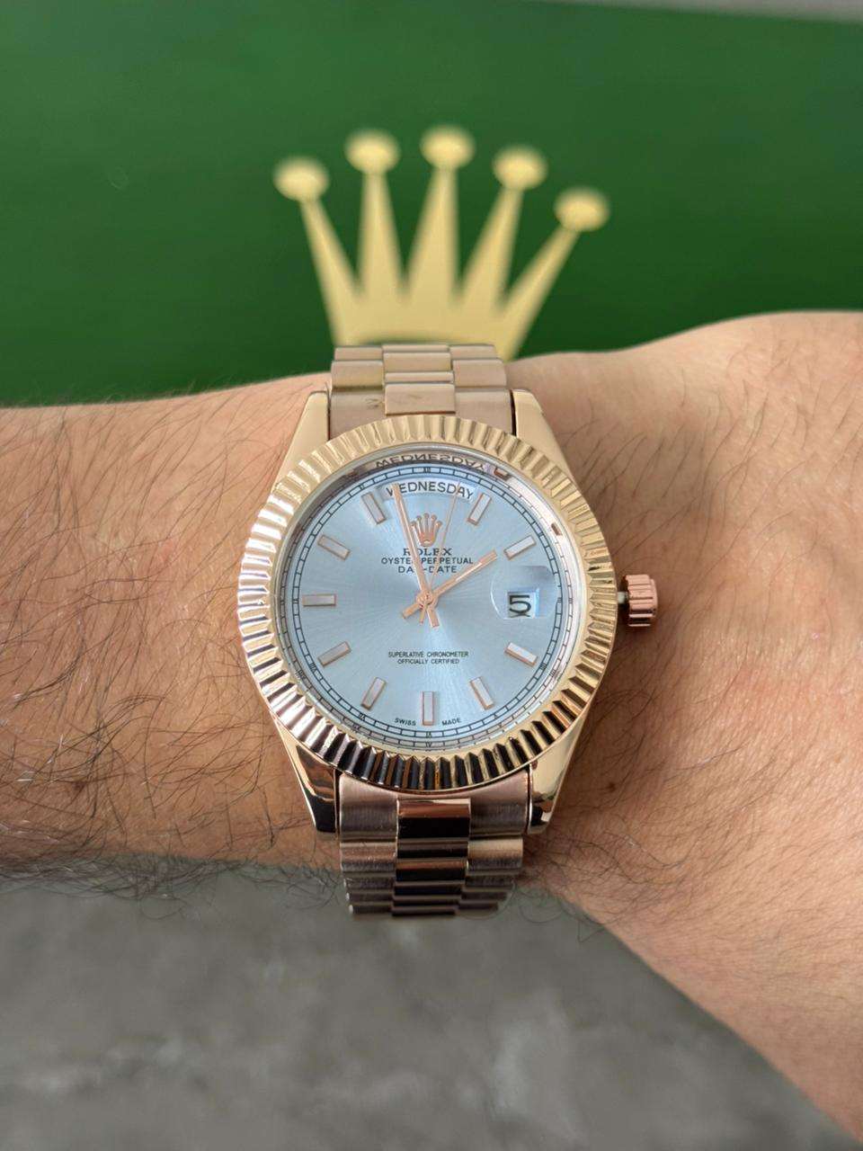 Reloj Oro Rosa con Esfera Azul Claro | Estilo Elegante Premium