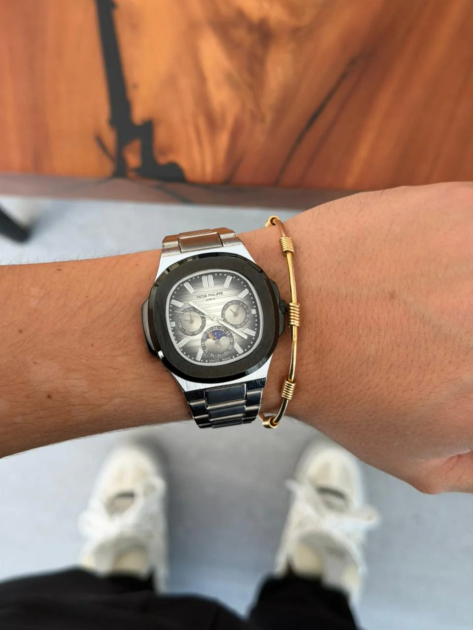 Reloj Ptk Funcional Plateado con Tablero Gris Negro | Luxury Deportivo Premium