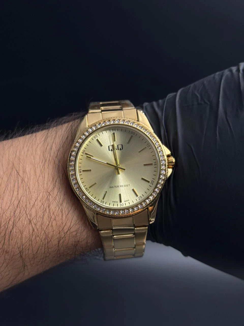 Reloj Dorado Completo con Detalle Diamond | Estilo Luxury Elegante Premium
