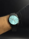 Reloj Negro con Esfera Azul Claro | Estilo Moderno Elegante 2026