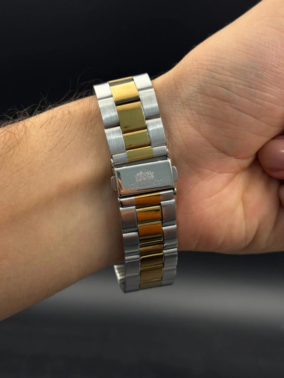 Reloj Bicolor Dorado 20 BAR con Esfera Verde | Estilo Luxury Deportivo Premium
