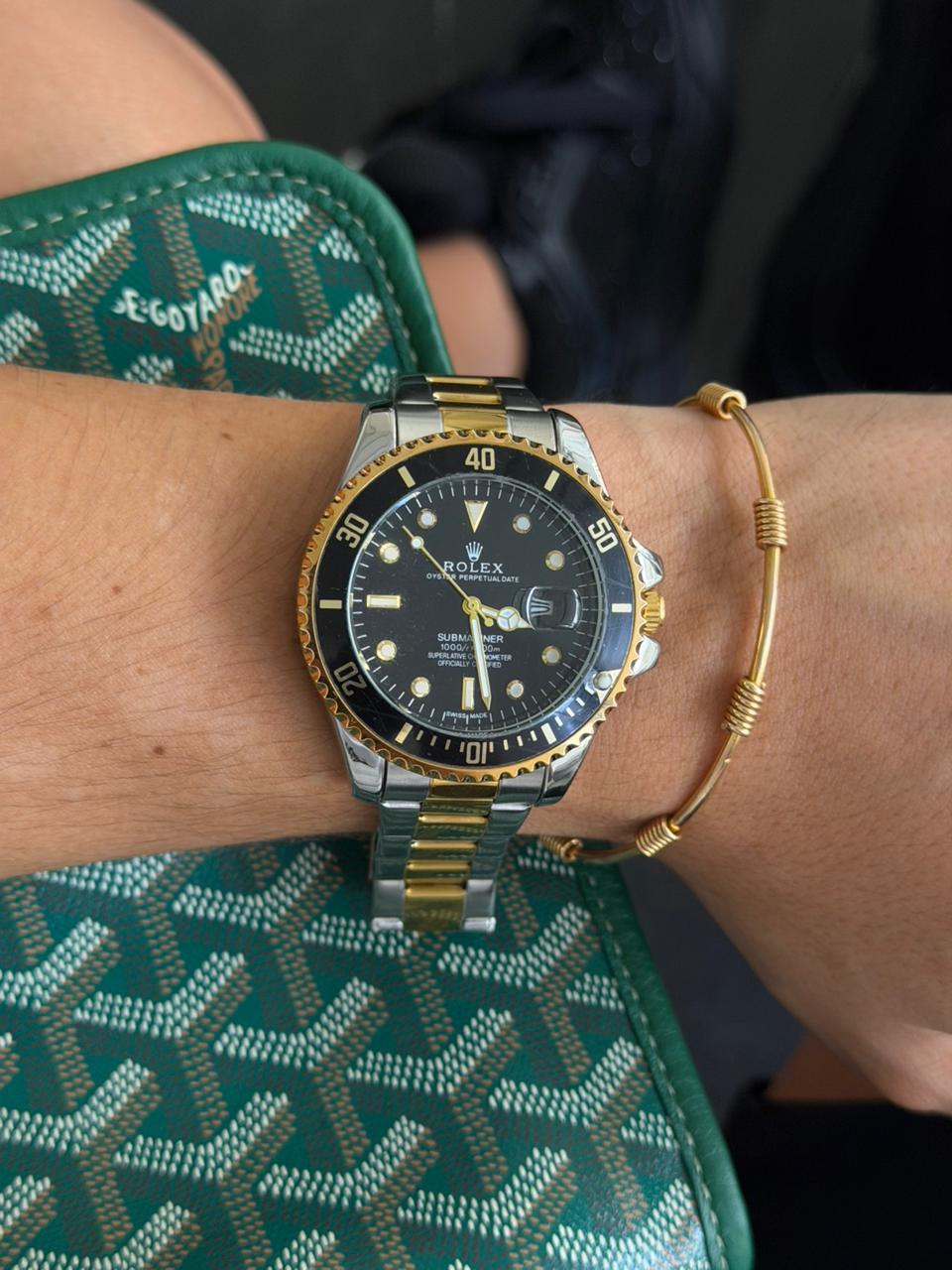 Reloj Submariner Bicolor Dorado con Esfera Negra y Bisel Negro | Estilo Deportivo Premium