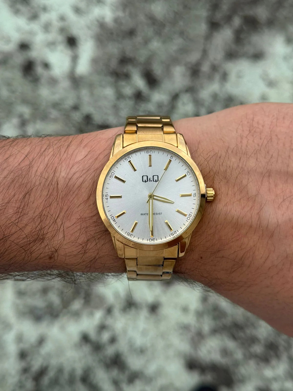 Reloj Dorado Plano con Esfera Plateada | Estilo Luxury Ejecutivo Premium