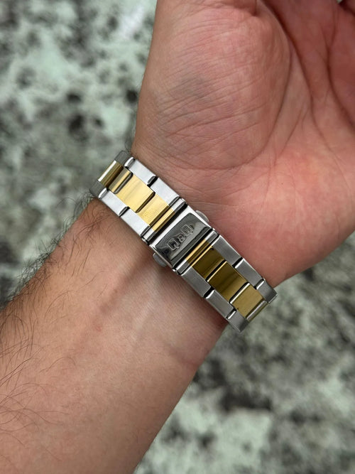 Reloj Bicolor Dorado con Esfera Plateada y Detalles Tipo Diamante | Estilo Luxury Ejecutivo
