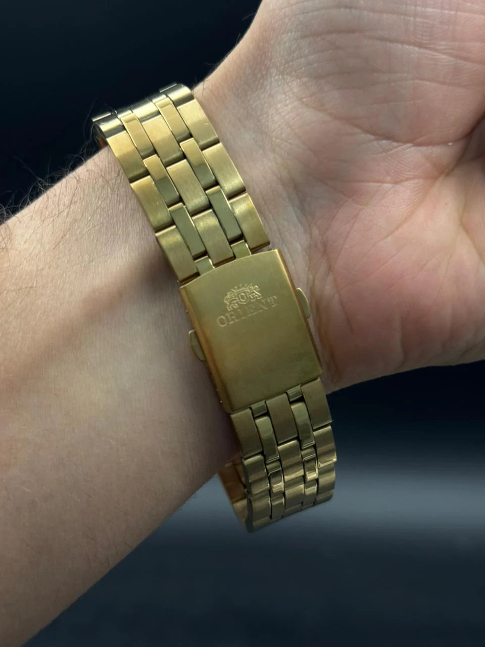 Reloj Dorado con Calendario y Esfera Dorada | Estilo Luxury Clásico Premium
