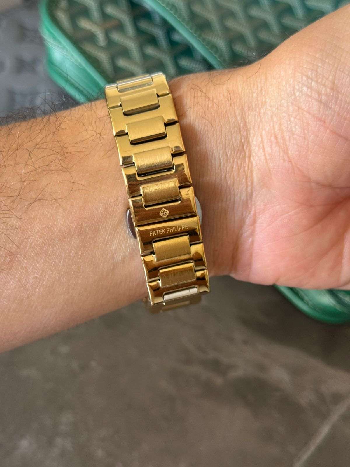 Reloj Ptk 2026 Circones Dorado con Tablero Plateado | Luxury Gold Silver Premium