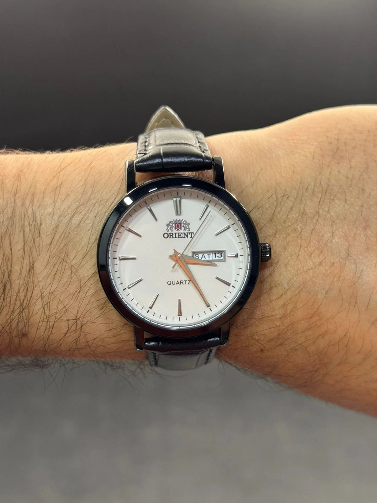 Reloj Negro con Esfera Blanca | Estilo Luxury Moderno Minimalista