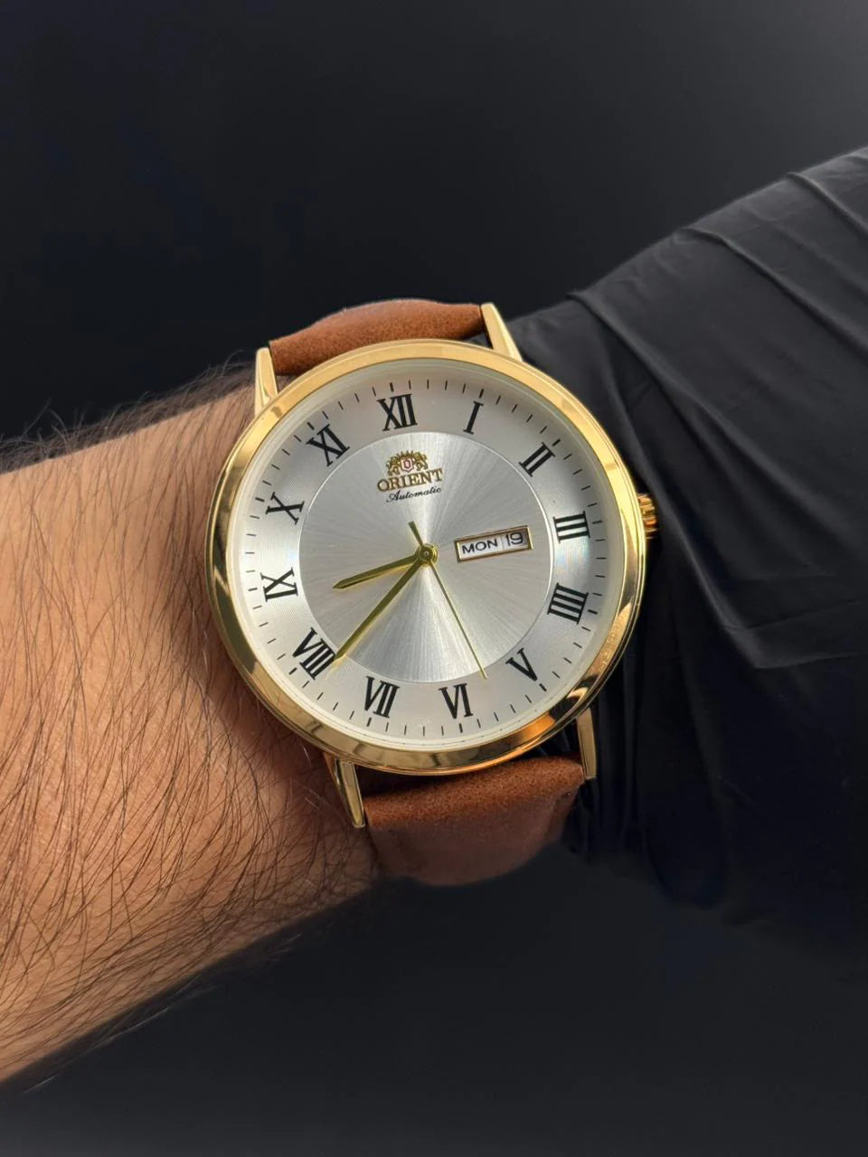 Reloj Clásico Cuero Café Claro con Esfera Plateado Dorado | Estilo Luxury Elegante