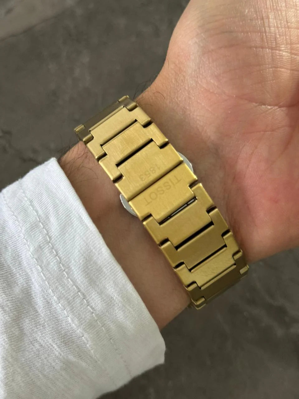 Reloj Metálico Dorado con Esfera Dorada | Estilo Luxury Clásico Premium