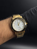 Reloj Dorado con Esfera Blanca y Bisel Negro | Estilo Luxury Deportivo Premium