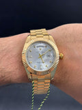 Reloj Diamond Dorado con Esfera Plateada | Lujo Brillante Premium 2026