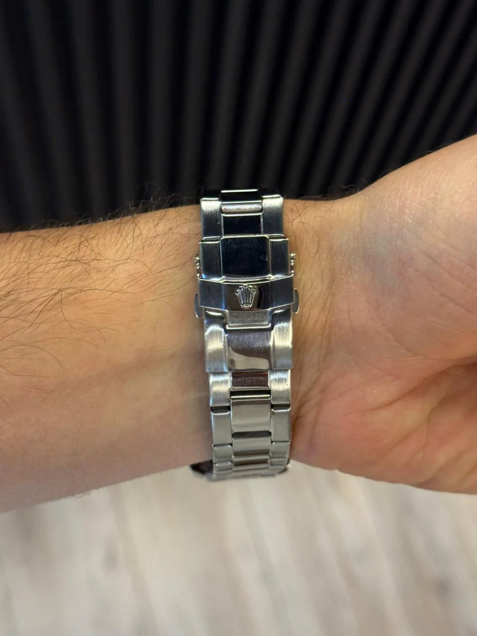 Reloj Submariner Plateado con Esfera Blanca y Detalles Negros | Elegancia Moderna Premium