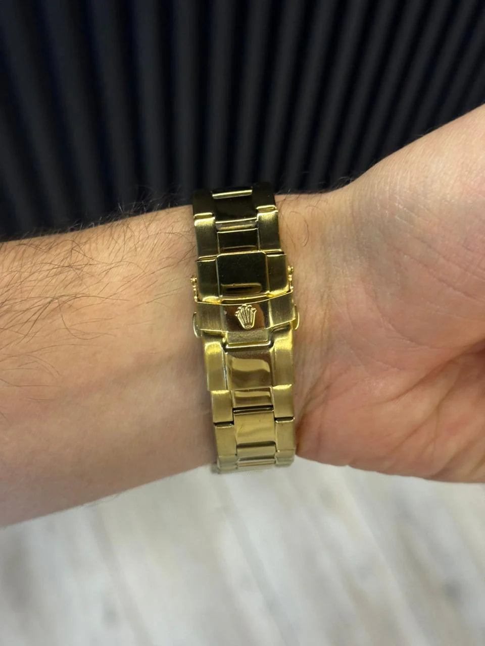 Reloj Submariner Dorado con Esfera Blanca y Detalles Negros | Lujo Elegante Premium