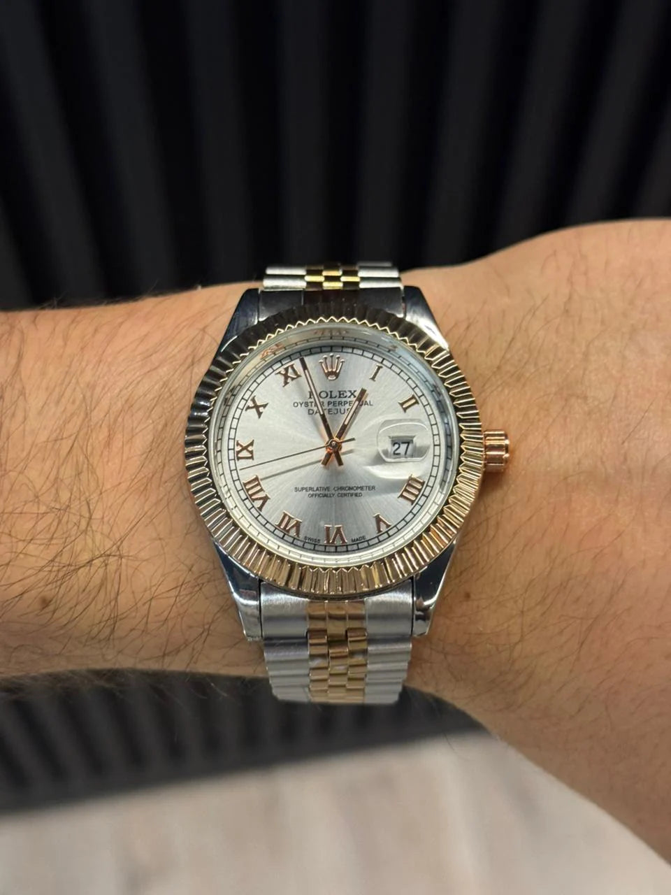 Reloj President Bicolor Dorado con Esfera Plateada y Números Romanos | Estilo Clásico Premium