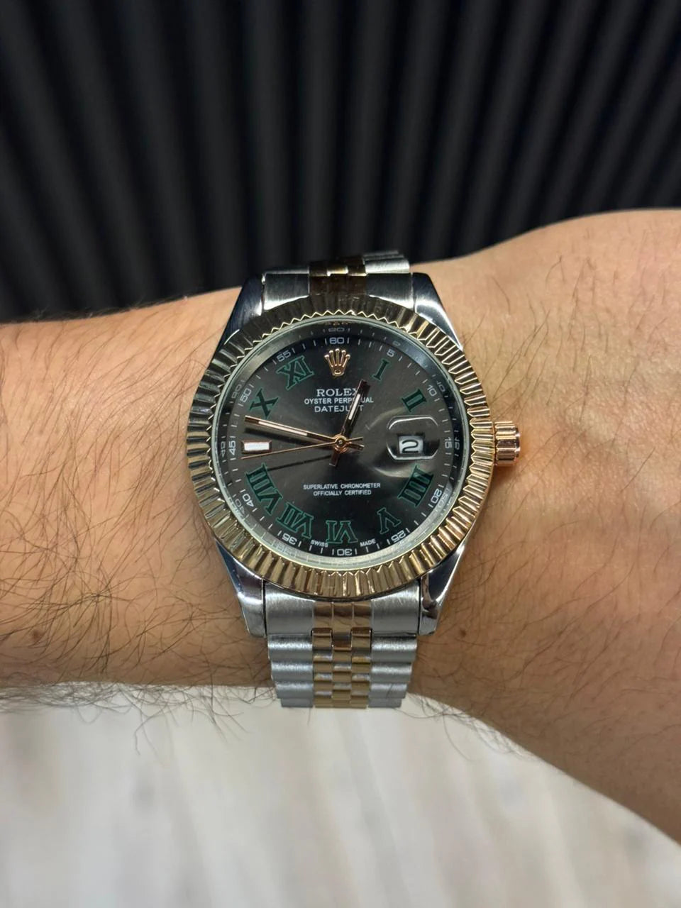 Reloj President Bicolor Oro Rosa con Esfera Gris Oscuro y Números Romanos | Estilo Elegante Moderno